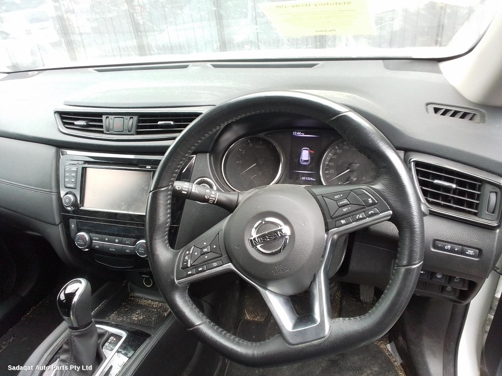 Nissan Xtrail Right Front Door
