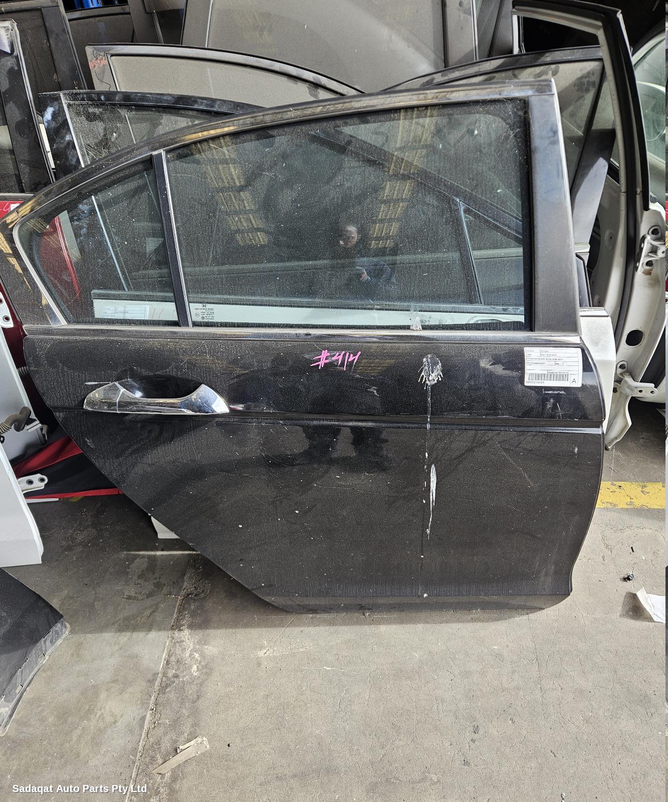 Honda Accord Right_rear_door_sliding