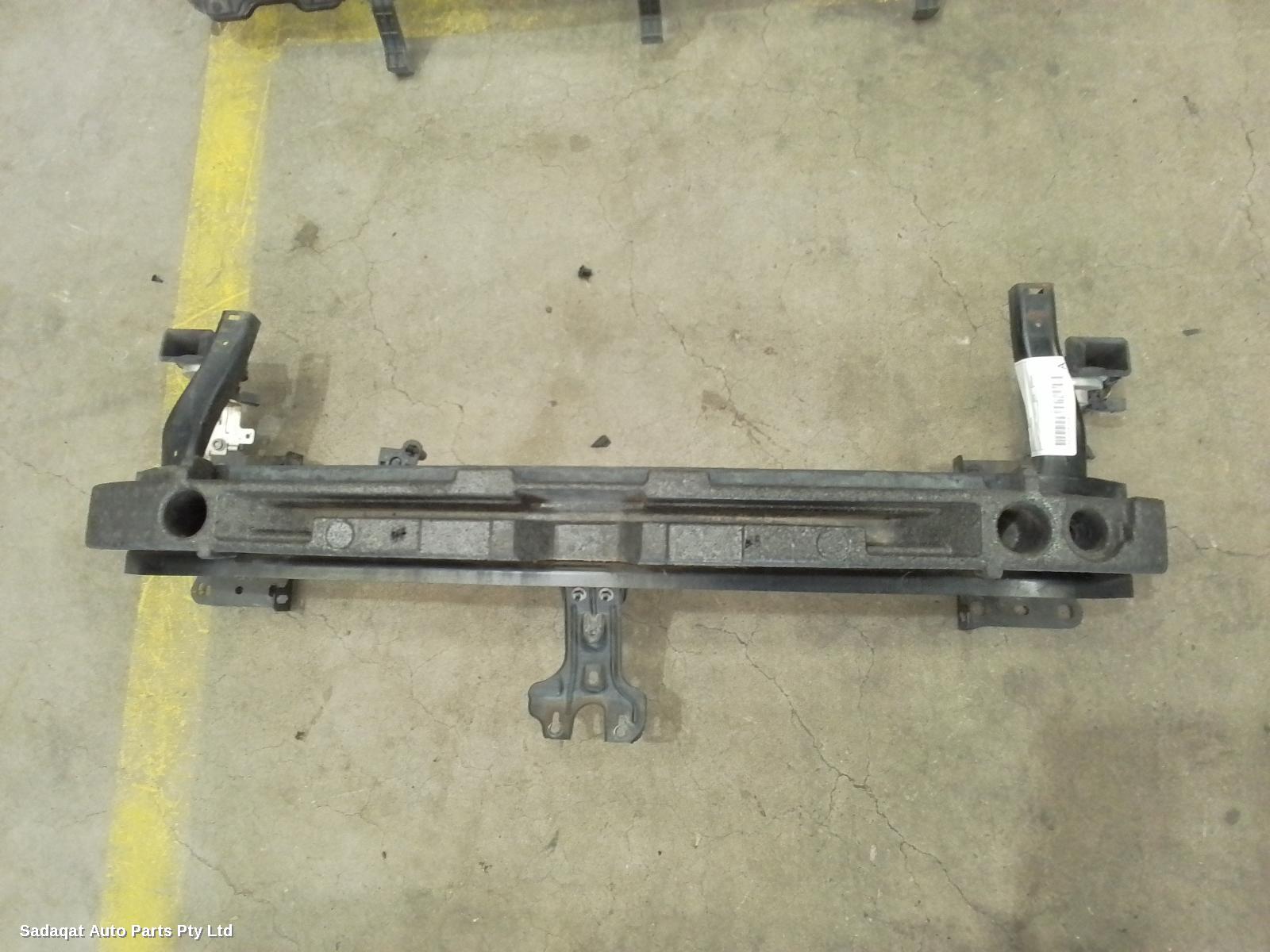 Volkswagen Golf F/bar Reinforc/brack