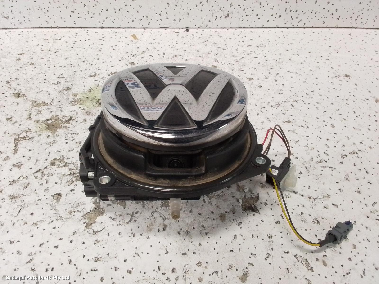 Volkswagen Golf Rear Garnish