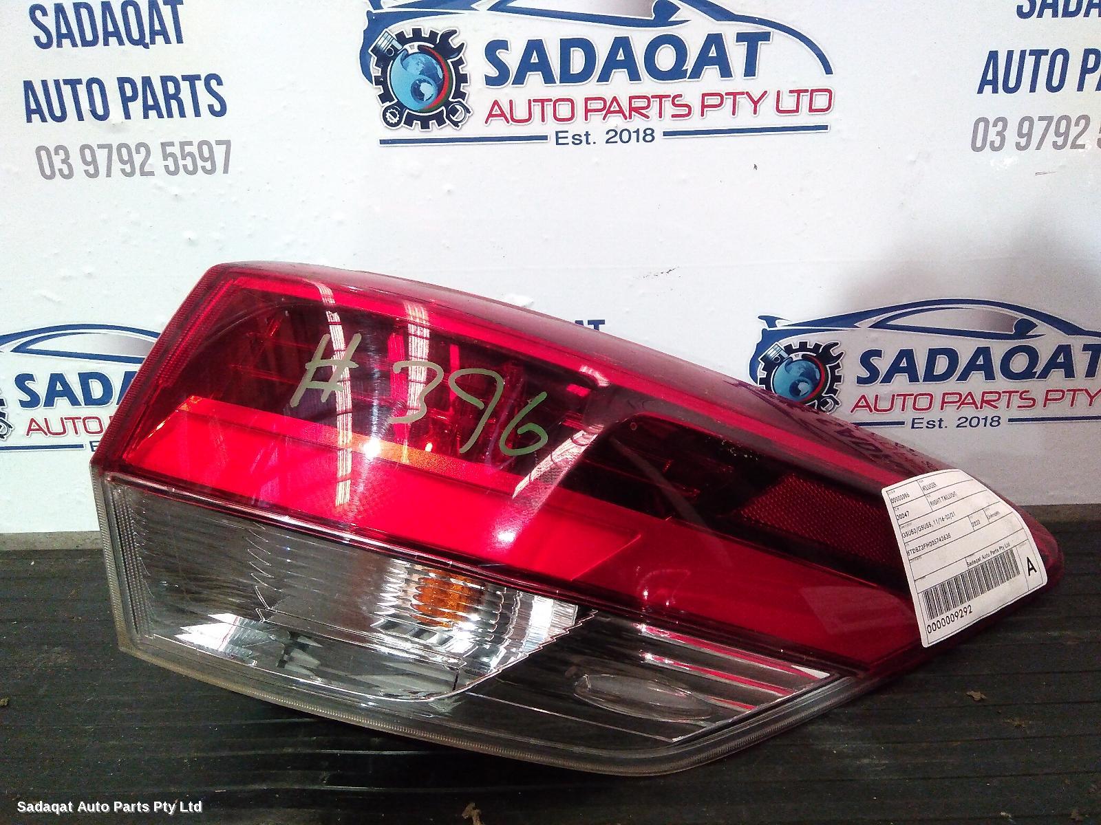 Toyota Kluger Right Taillight