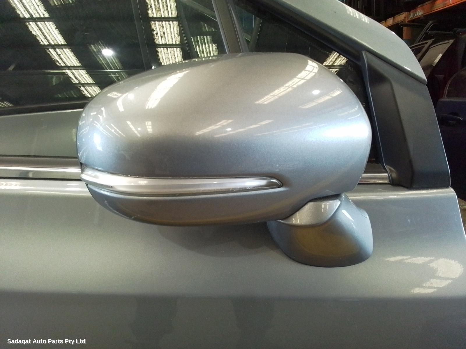 Suzuki S-cross Right Door Mirror
