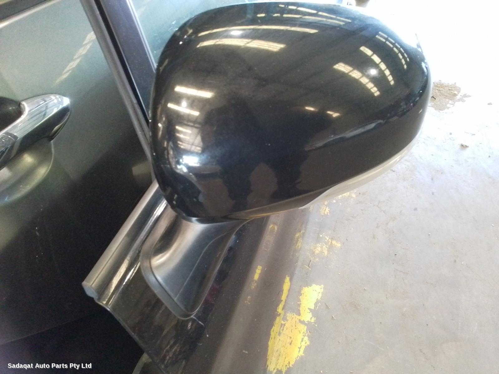 Toyota Prius Left Door Mirror
