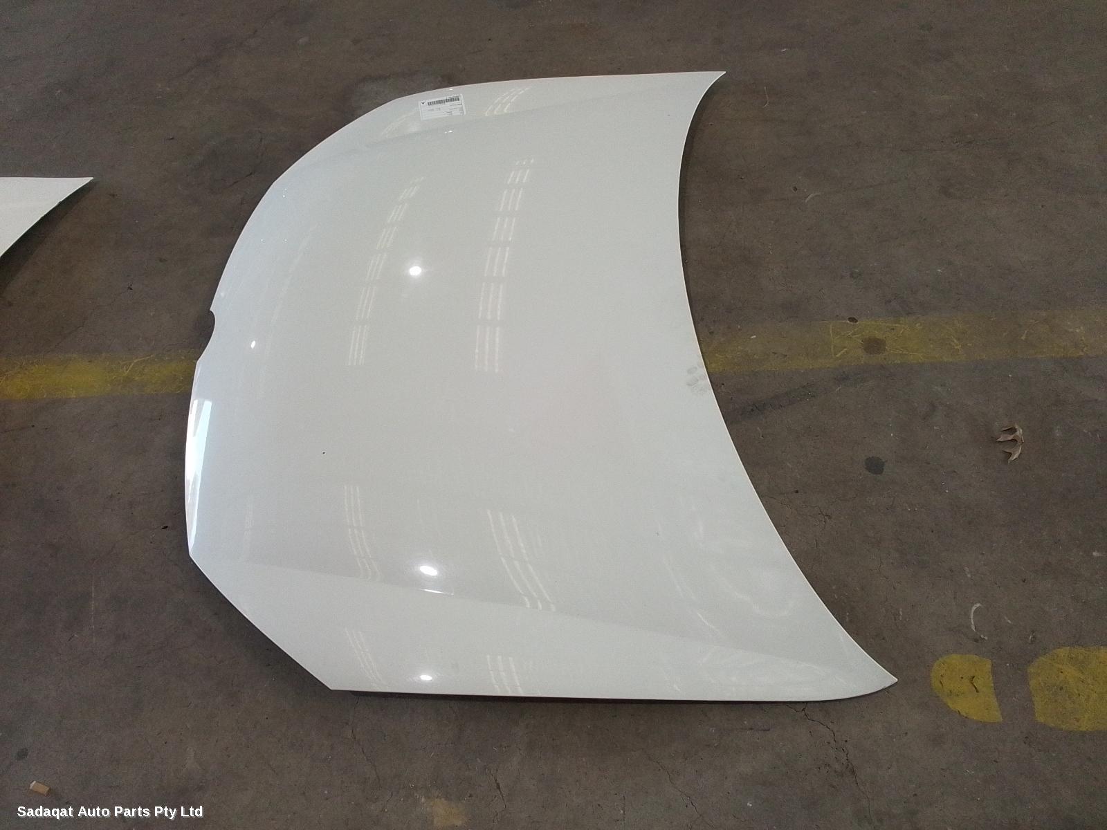 Volkswagen Golf Bonnet