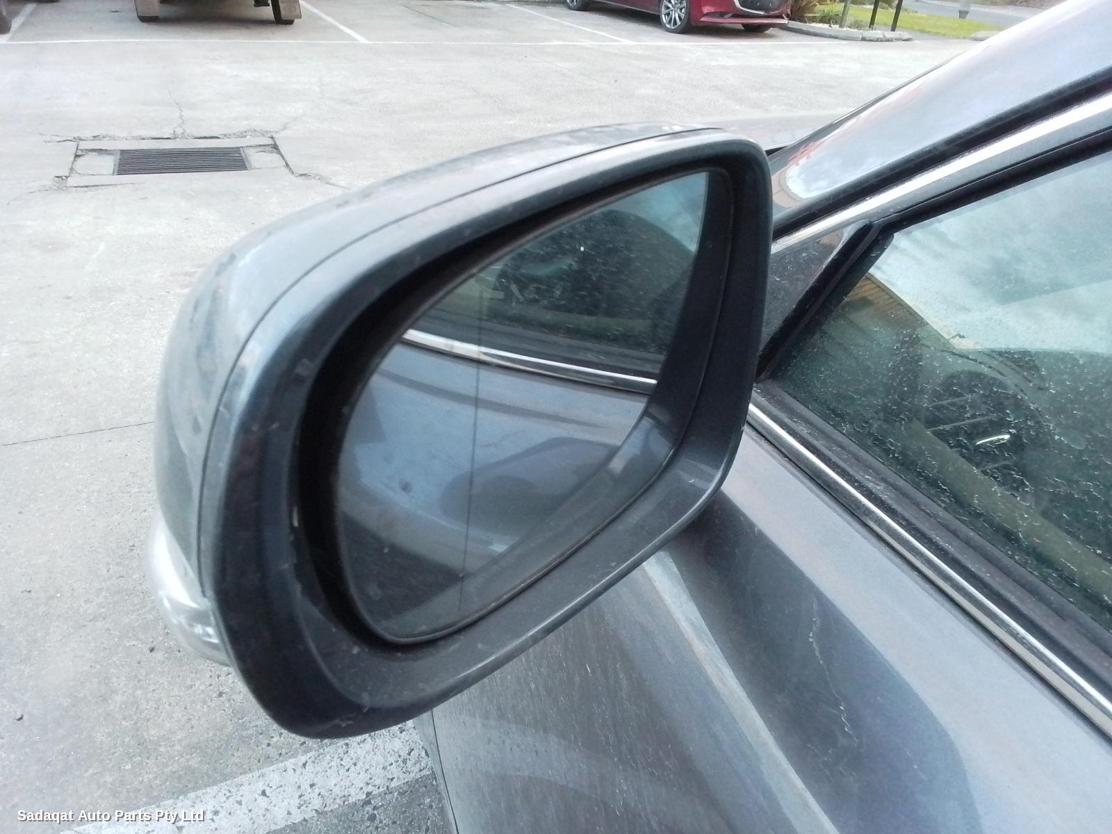 Lexus Is250/is250c Armrest