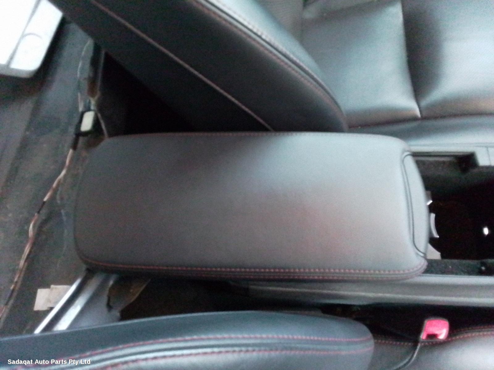 Lexus Is250/is250c Armrest