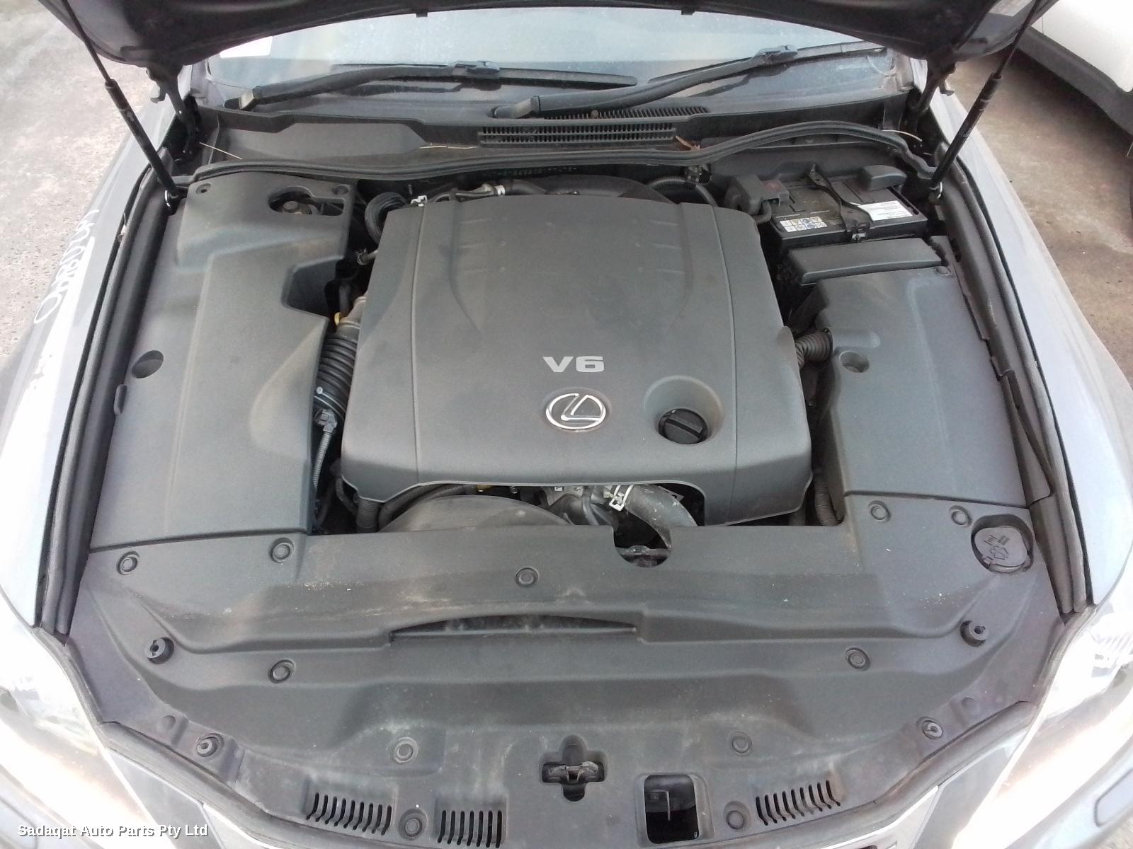 Lexus Is250/is250c Armrest