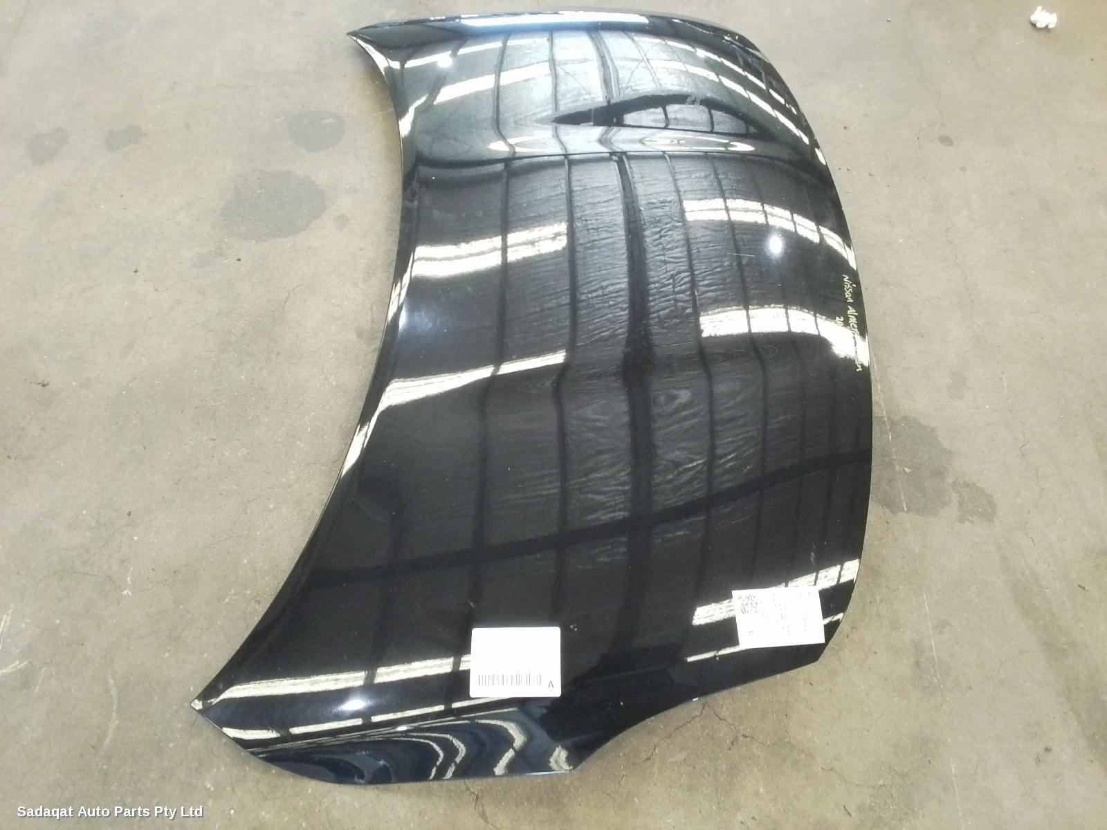 Nissan Almera Bonnet