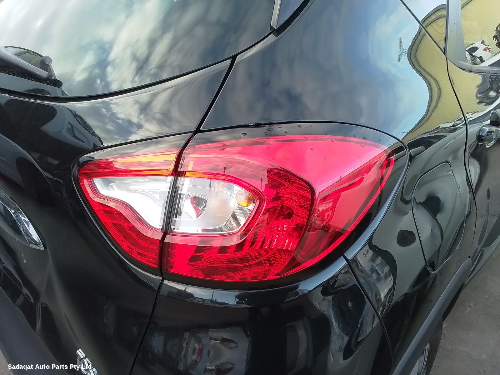 Renault Captur Right Guard