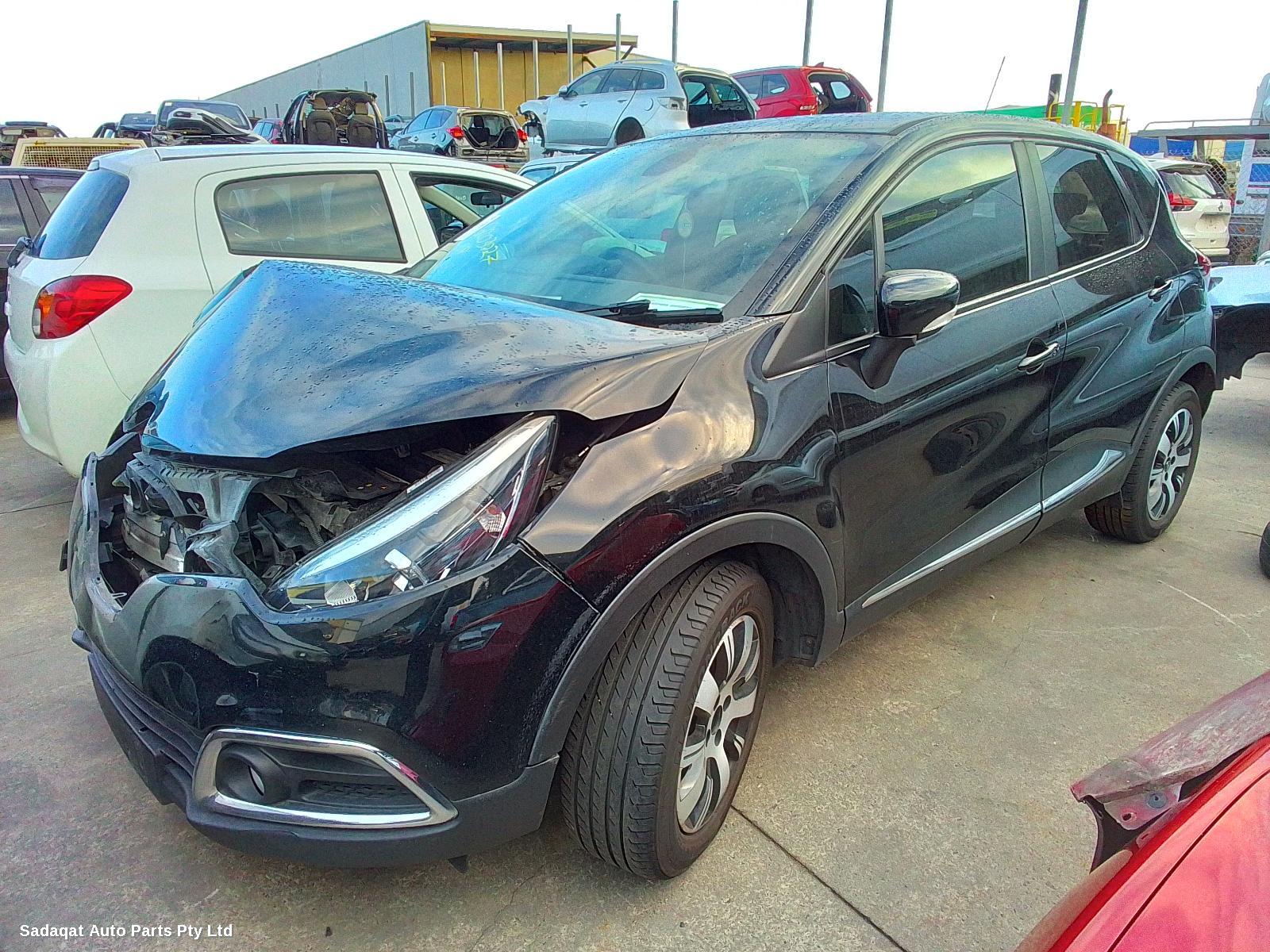 Renault Captur Right Guard