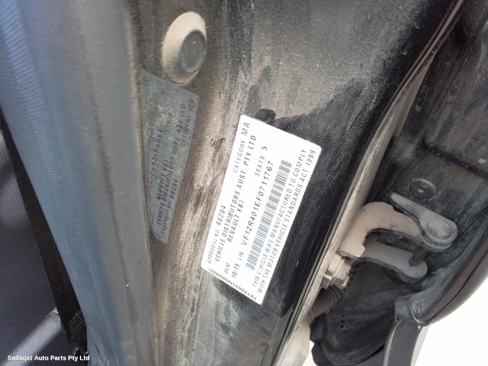 Renault Captur Right Guard