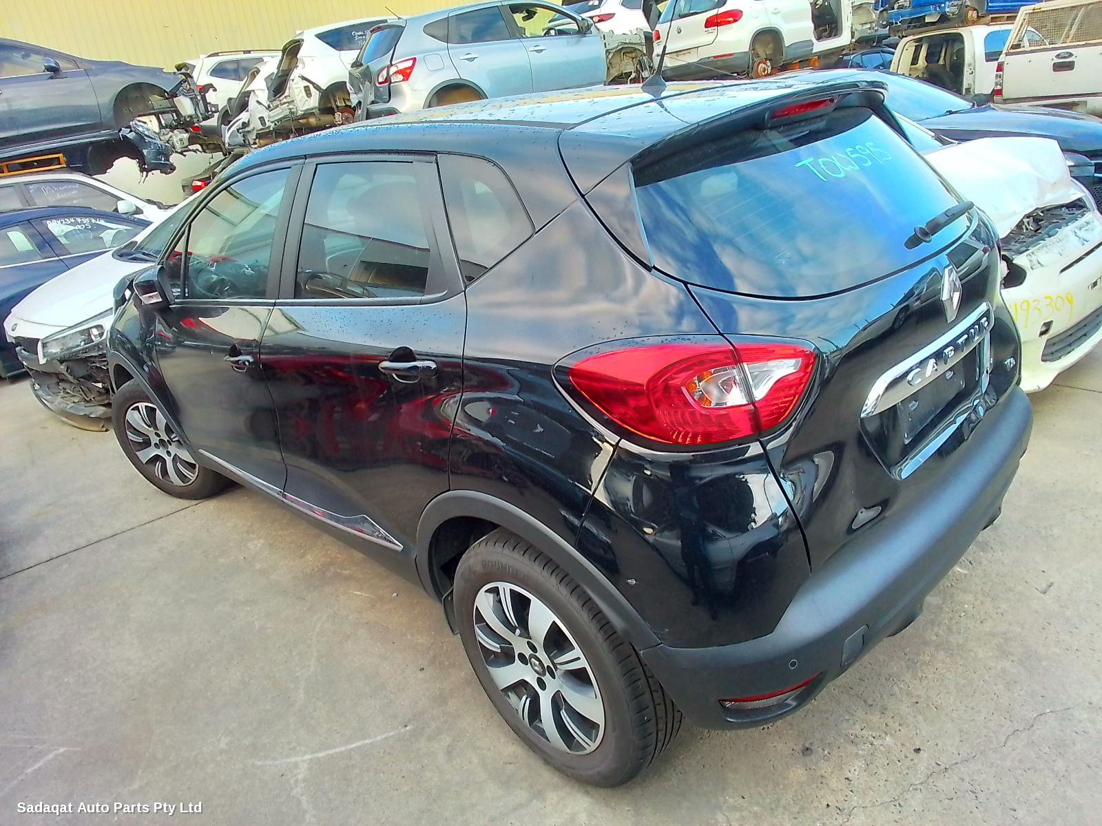 Renault Captur Right Guard