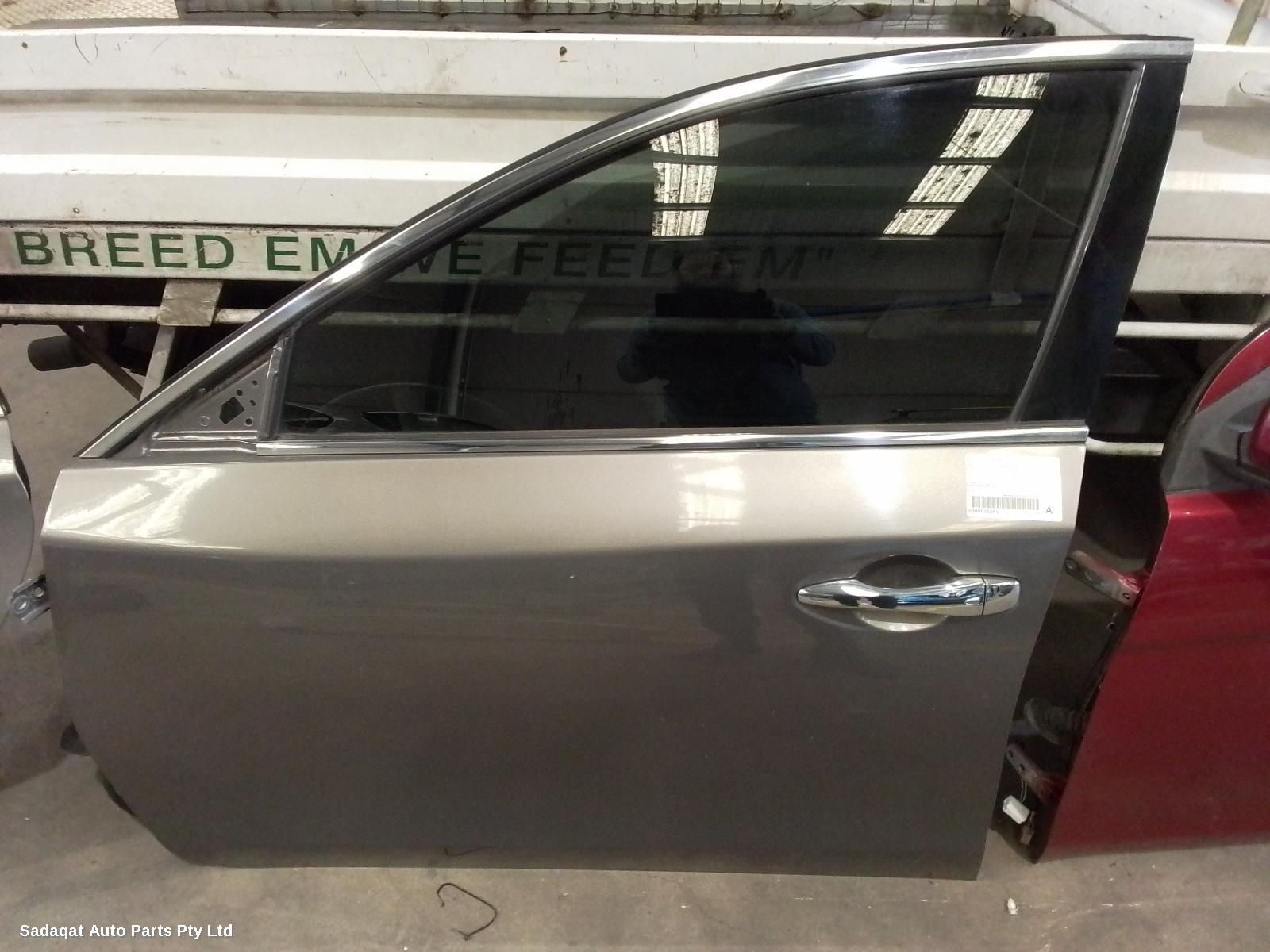 Nissan Altima Left Front Door