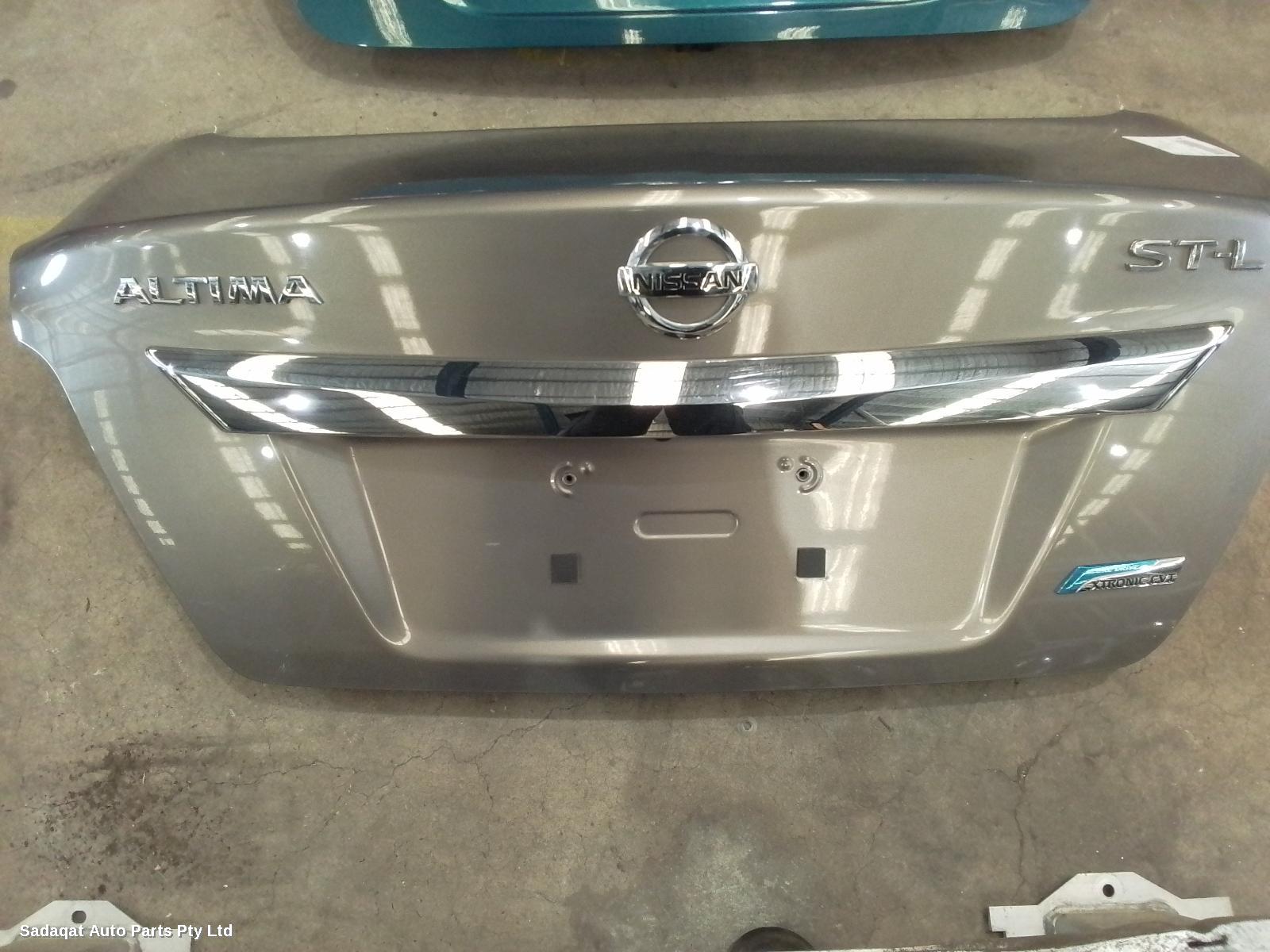 Nissan Altima Bootlid/tailgate