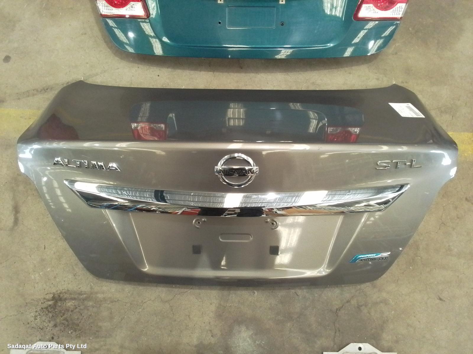 Nissan Altima Bootlid/tailgate