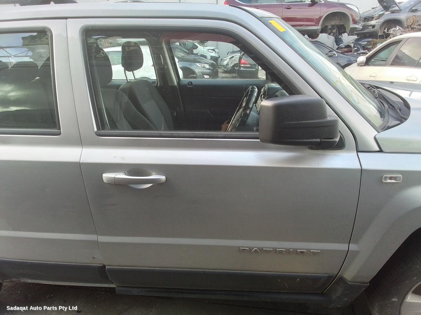 Jeep Patriot Left Taillight