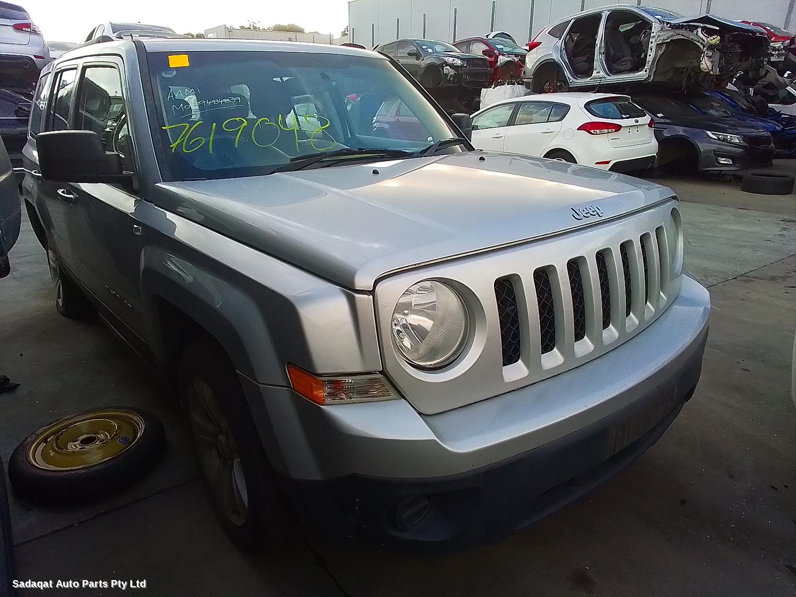 Jeep Patriot Left Taillight
