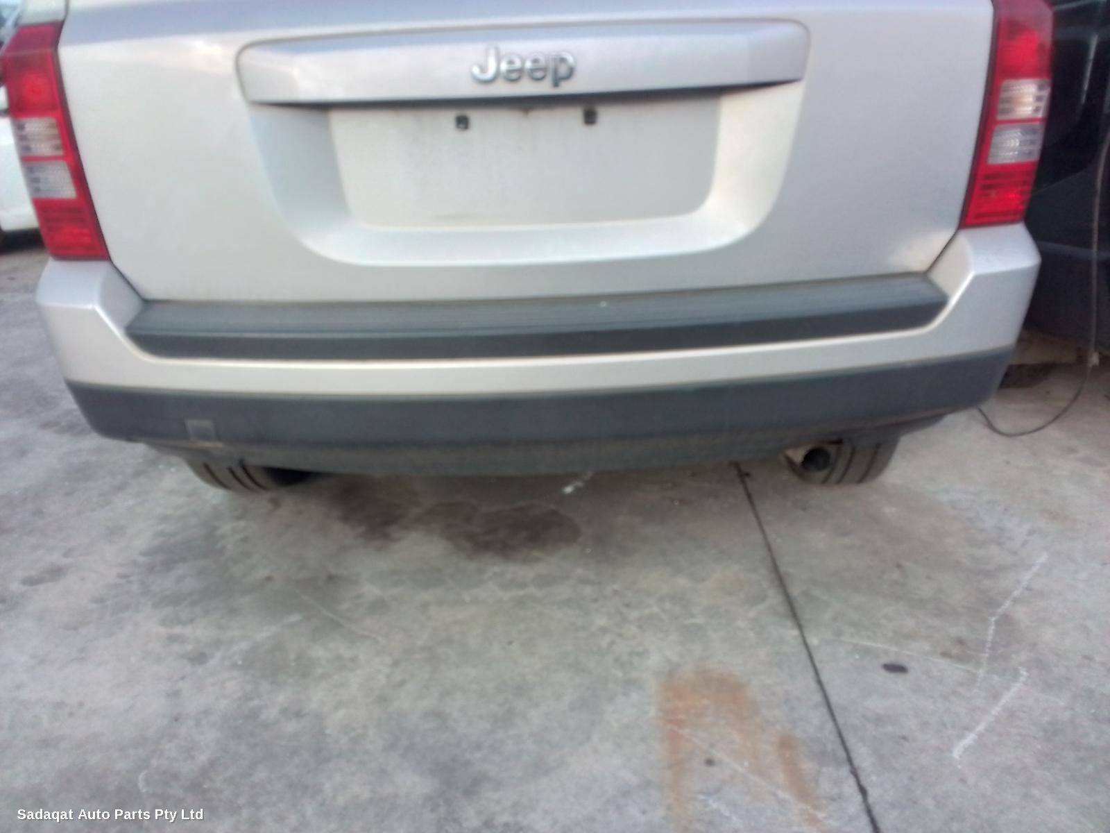 Jeep Patriot Left Taillight