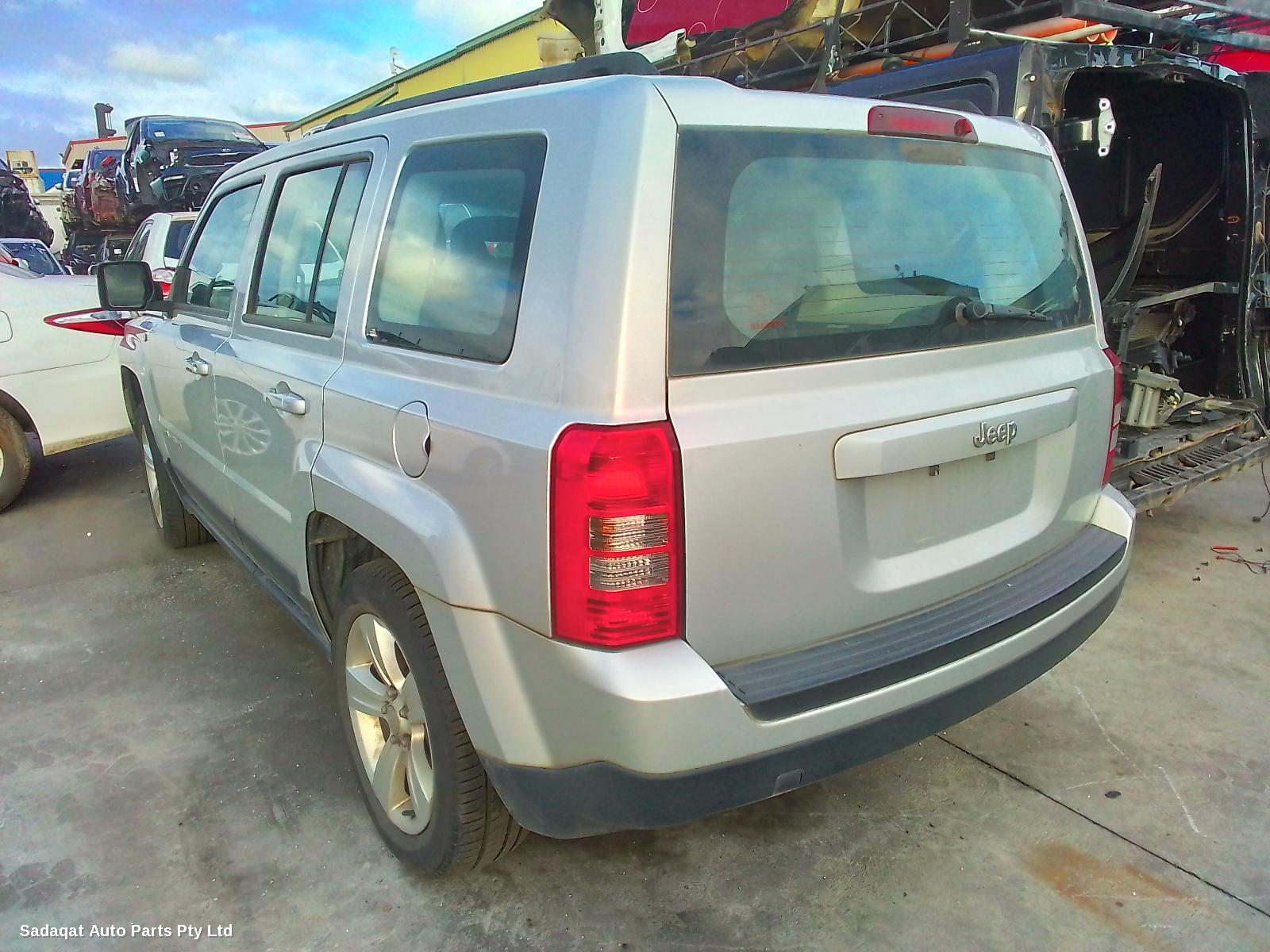 Jeep Patriot Left Taillight