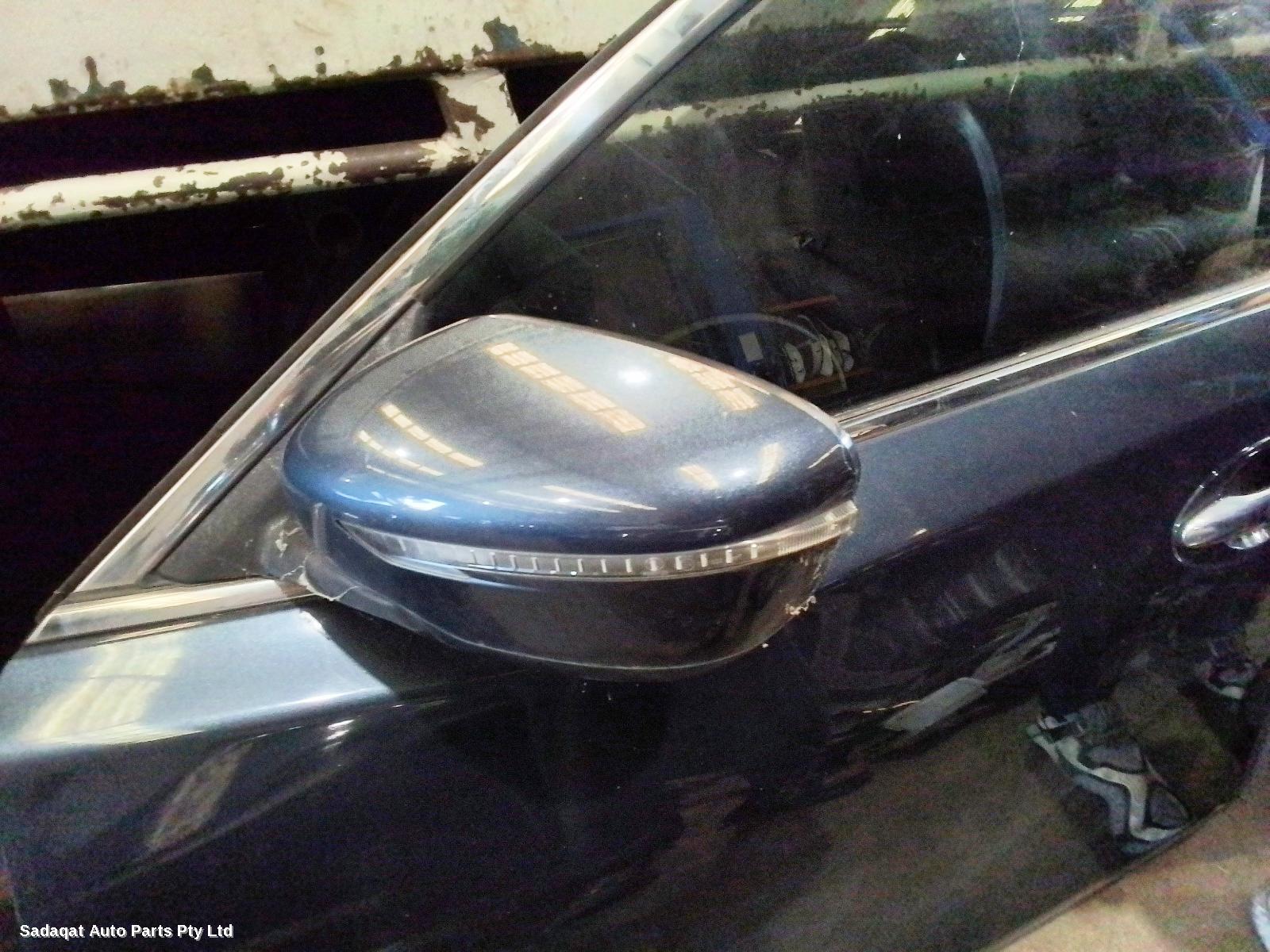 Nissan Xtrail Left Door Mirror
