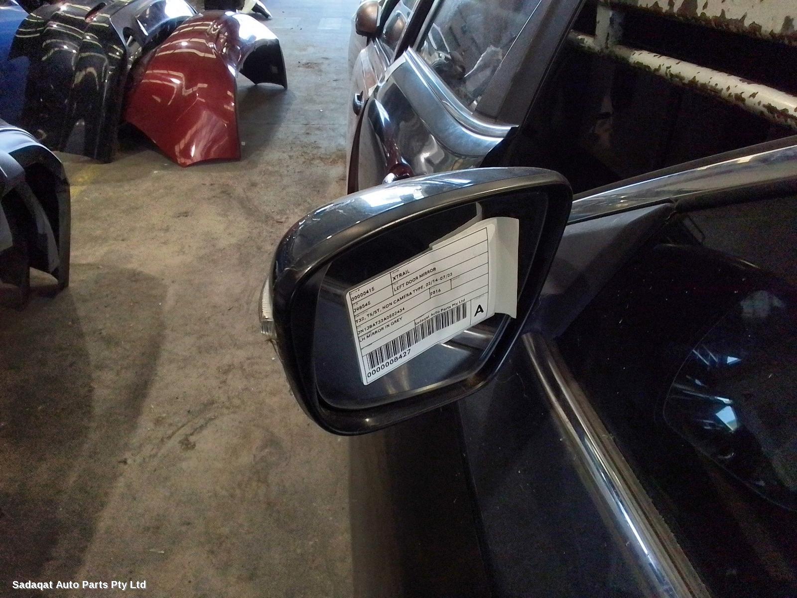 Nissan Xtrail Left Door Mirror