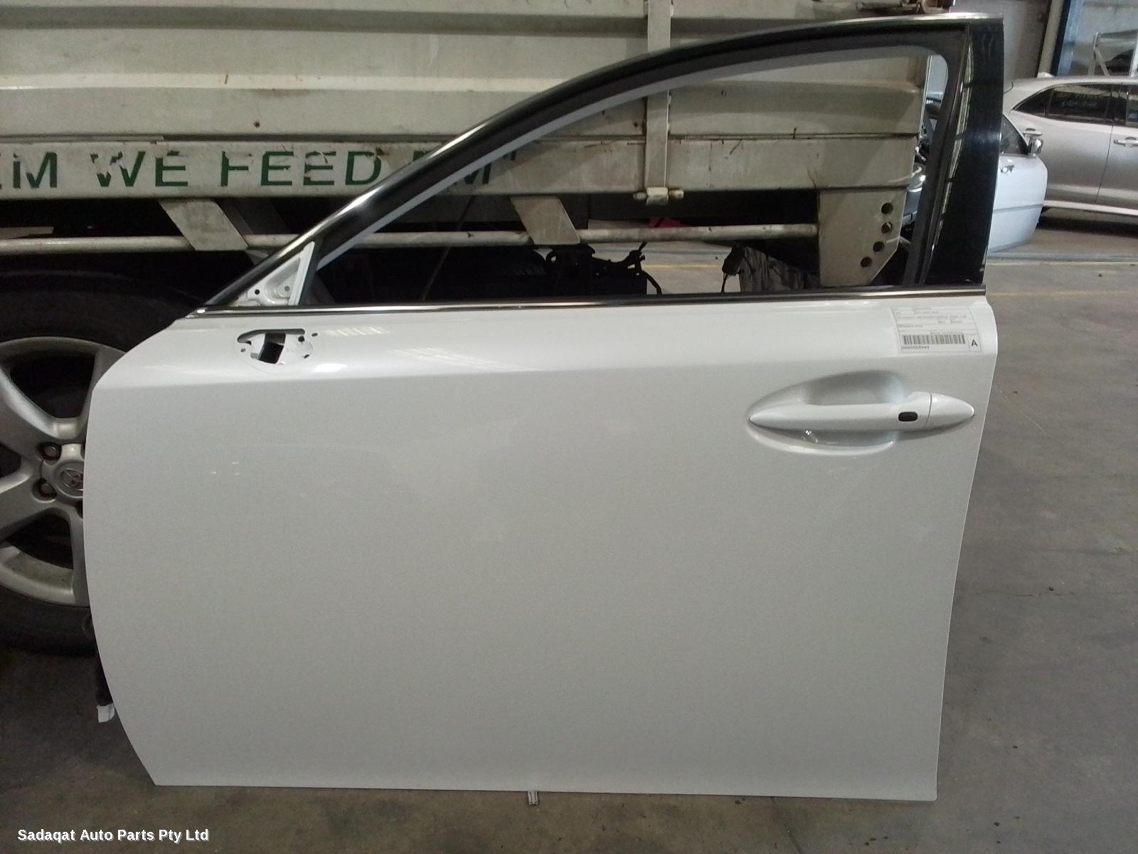 Lexus Is250/is250c Left Front Door