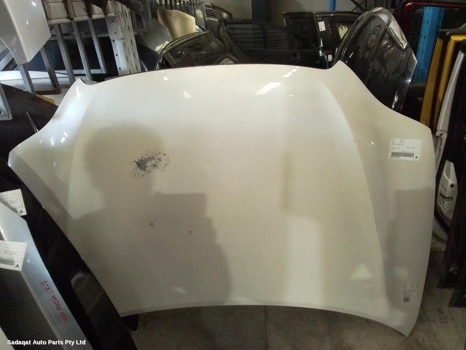 Toyota Kluger Bonnet