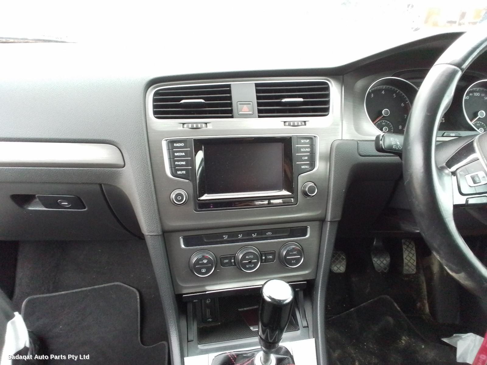 Volkswagen Golf R/bar Bracket/reinfo