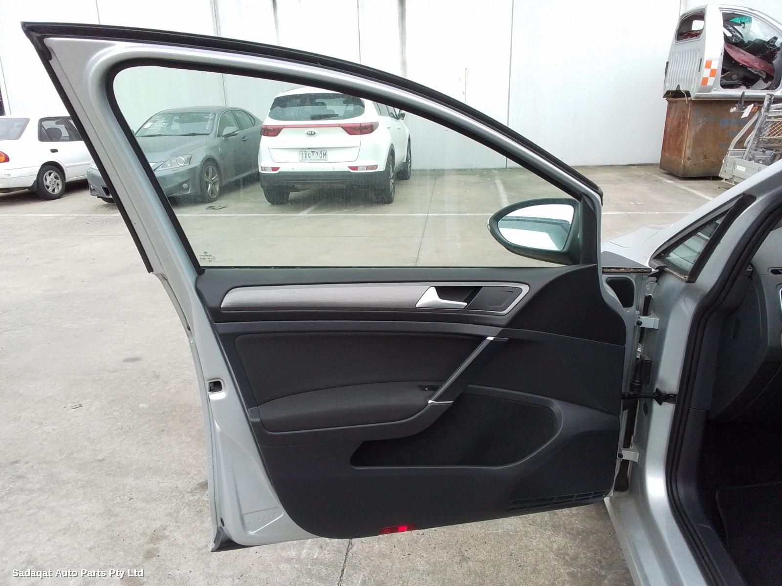 Volkswagen Golf R/bar Bracket/reinfo