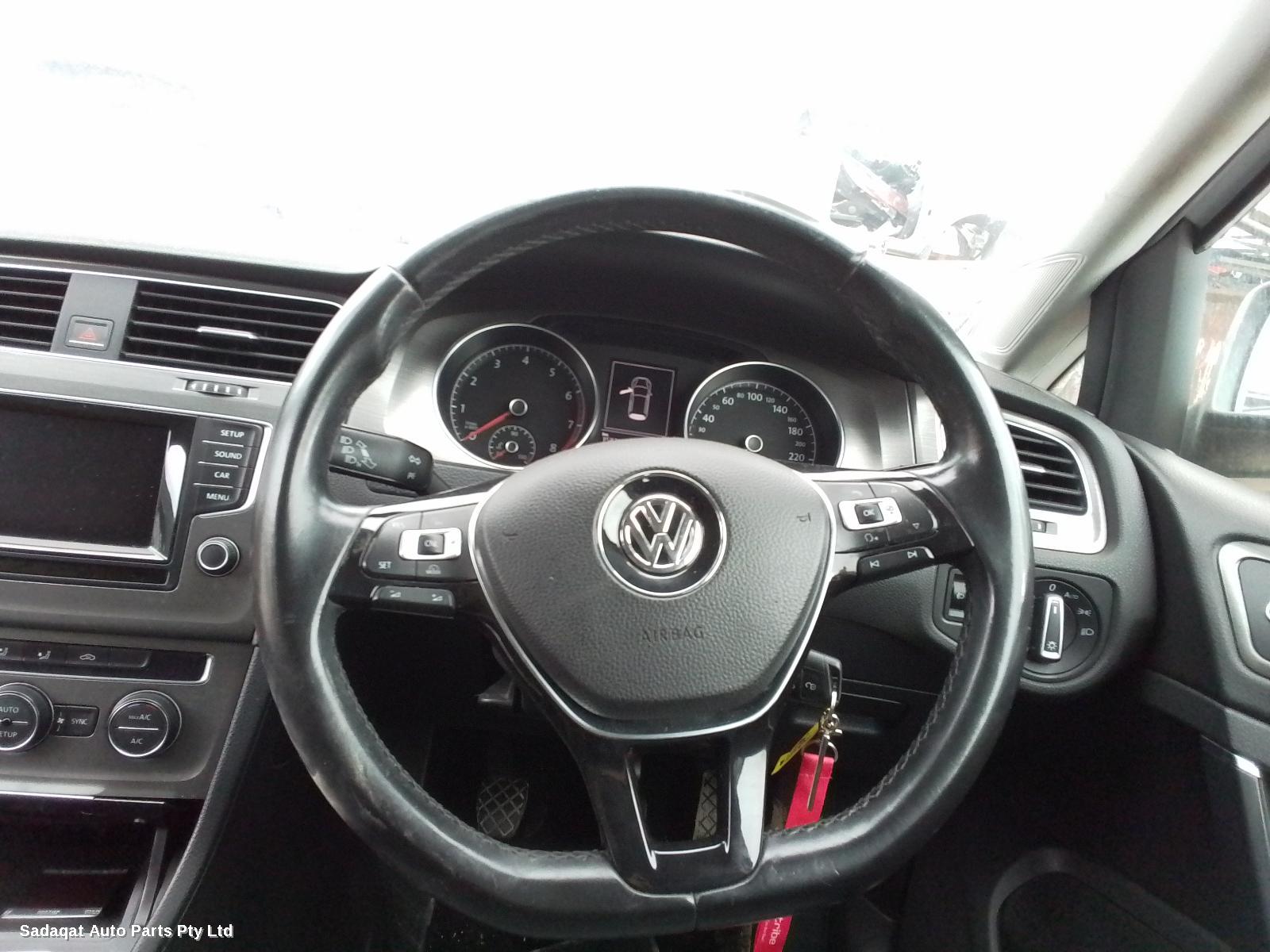 Volkswagen Golf R/bar Bracket/reinfo