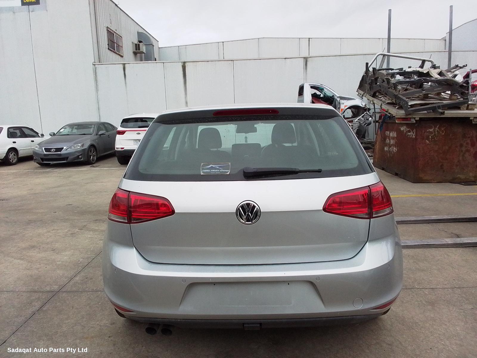 Volkswagen Golf R/bar Bracket/reinfo