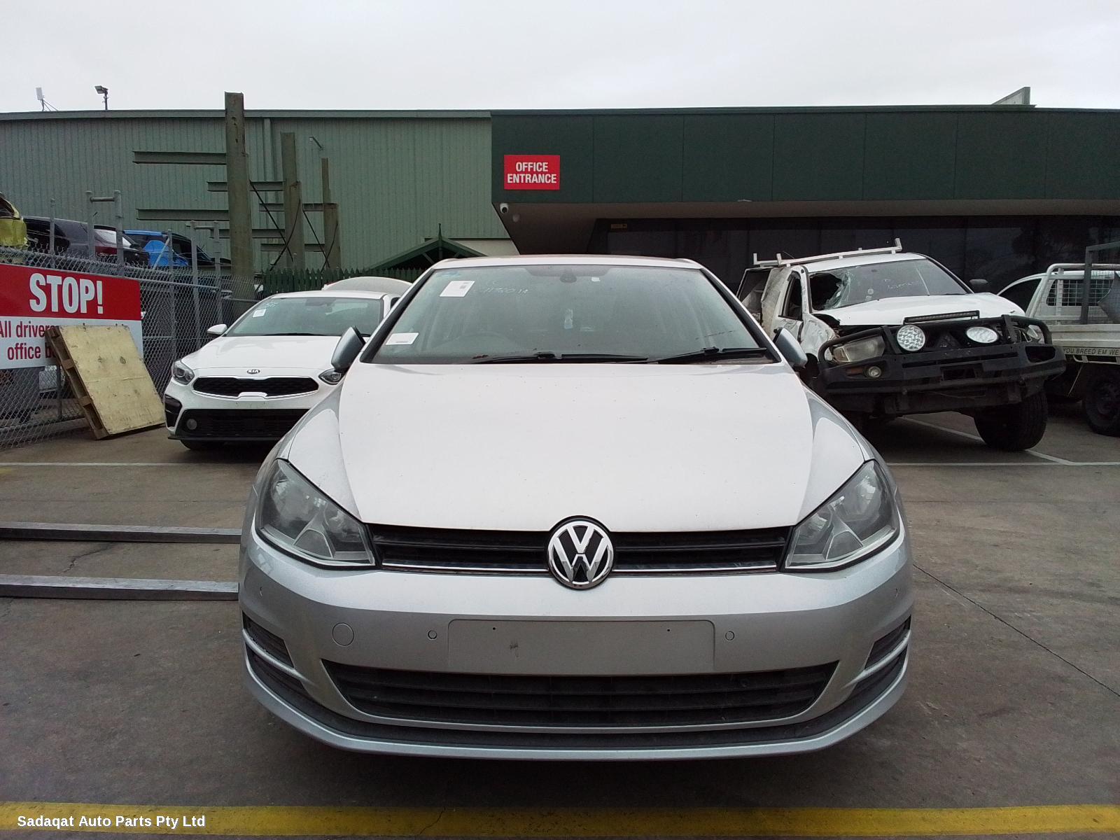 Volkswagen Golf R/bar Bracket/reinfo