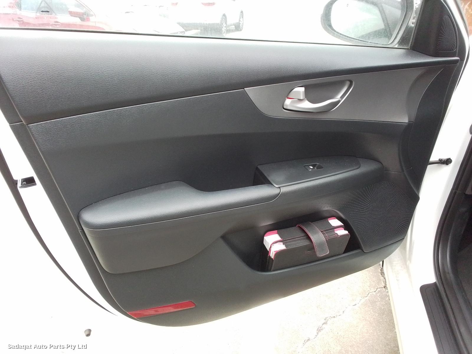 Kia Cerato Right Door Mirror