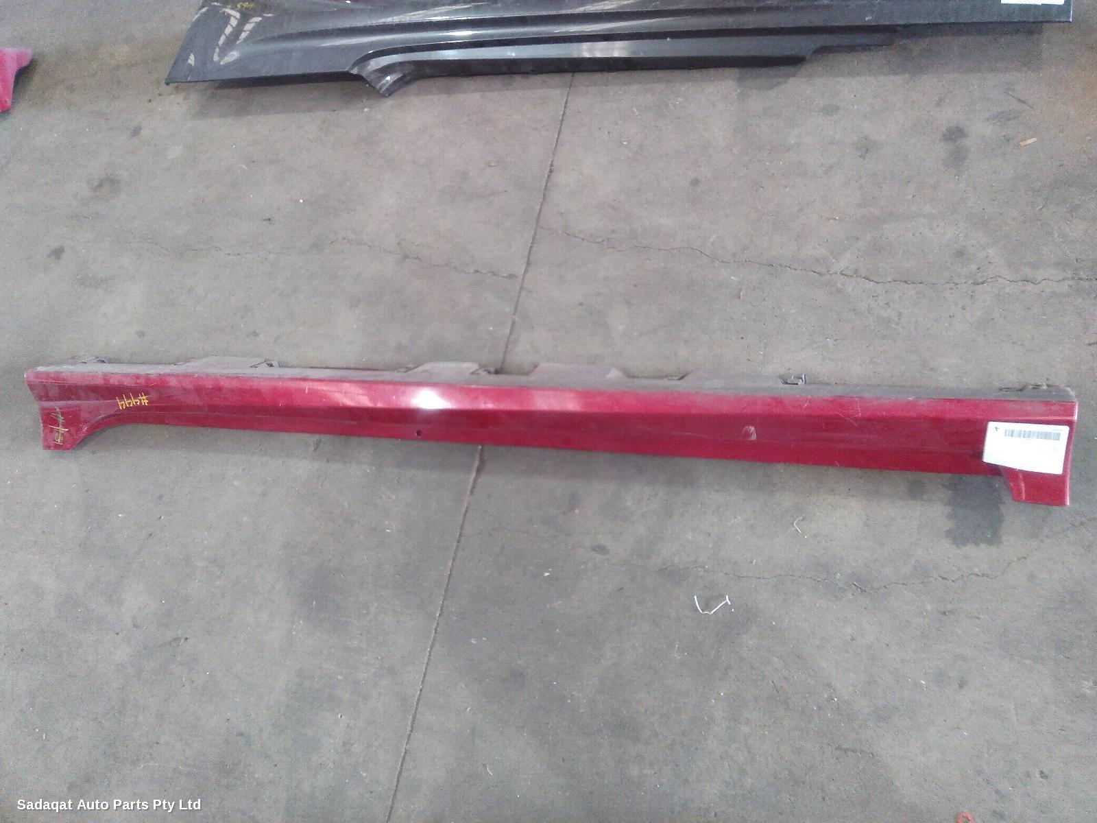 Toyota Aurion Side Step/skirt