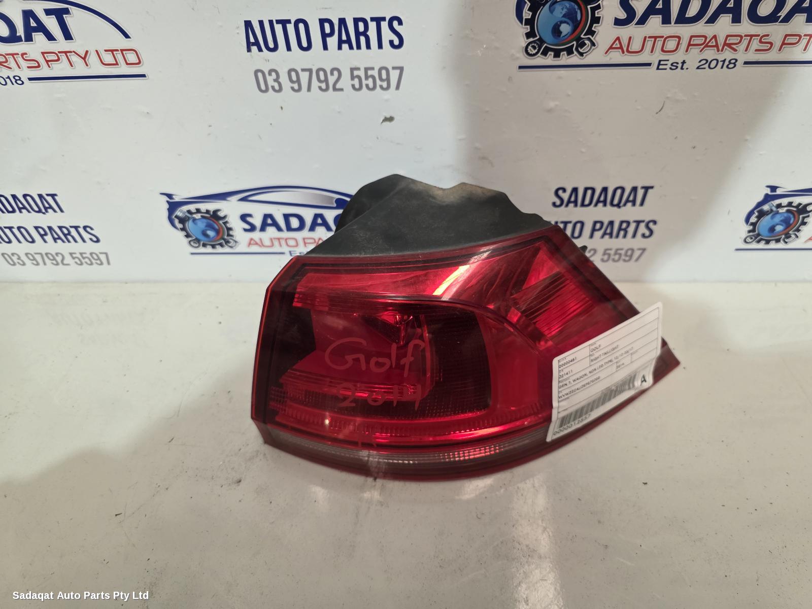 Volkswagen Golf Right Taillight