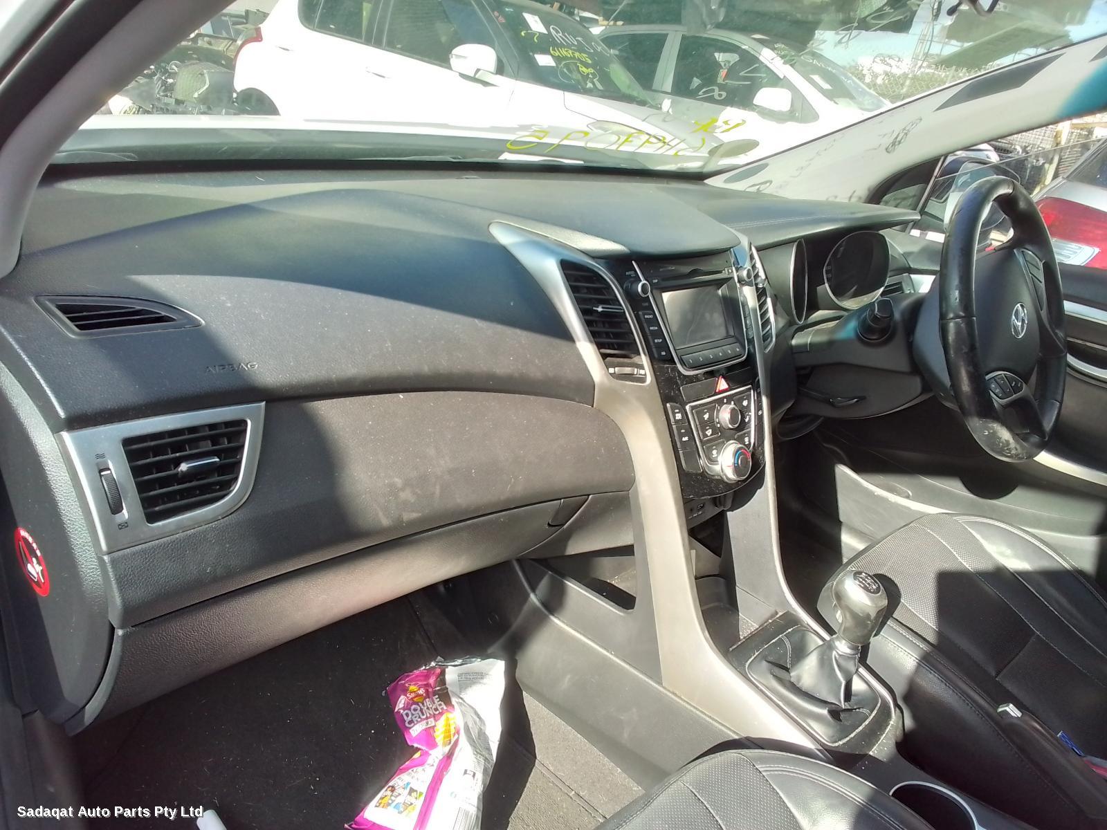 Hyundai I30 Right Door Mirror