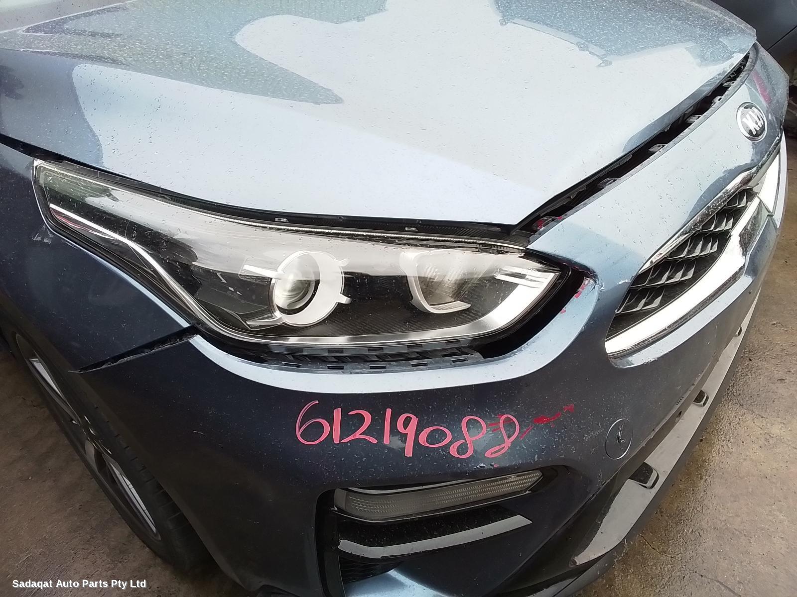 Kia Cerato Right Headlamp