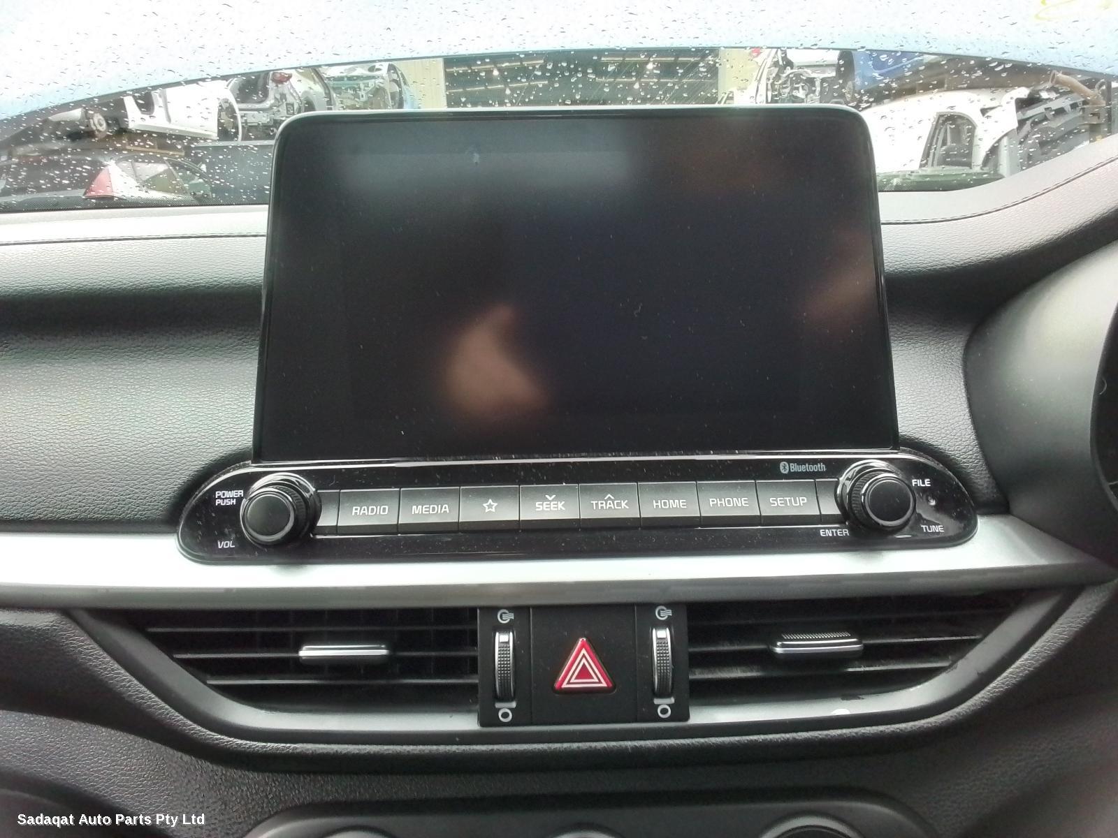 Kia Cerato Right Headlamp