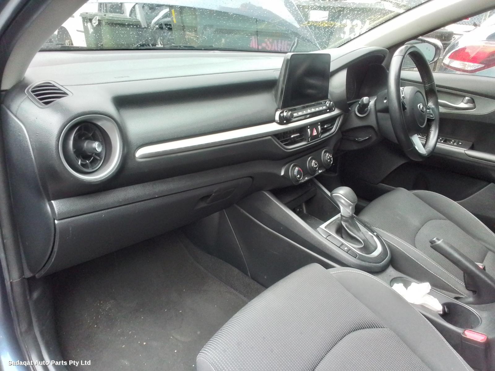 Kia Cerato Right Headlamp