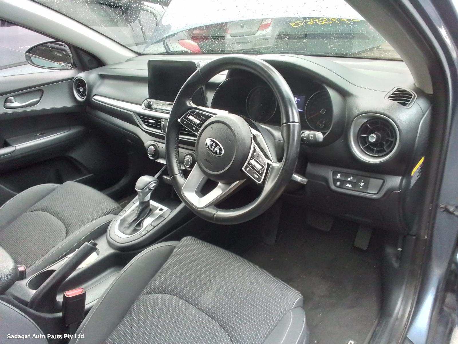 Kia Cerato Right Headlamp