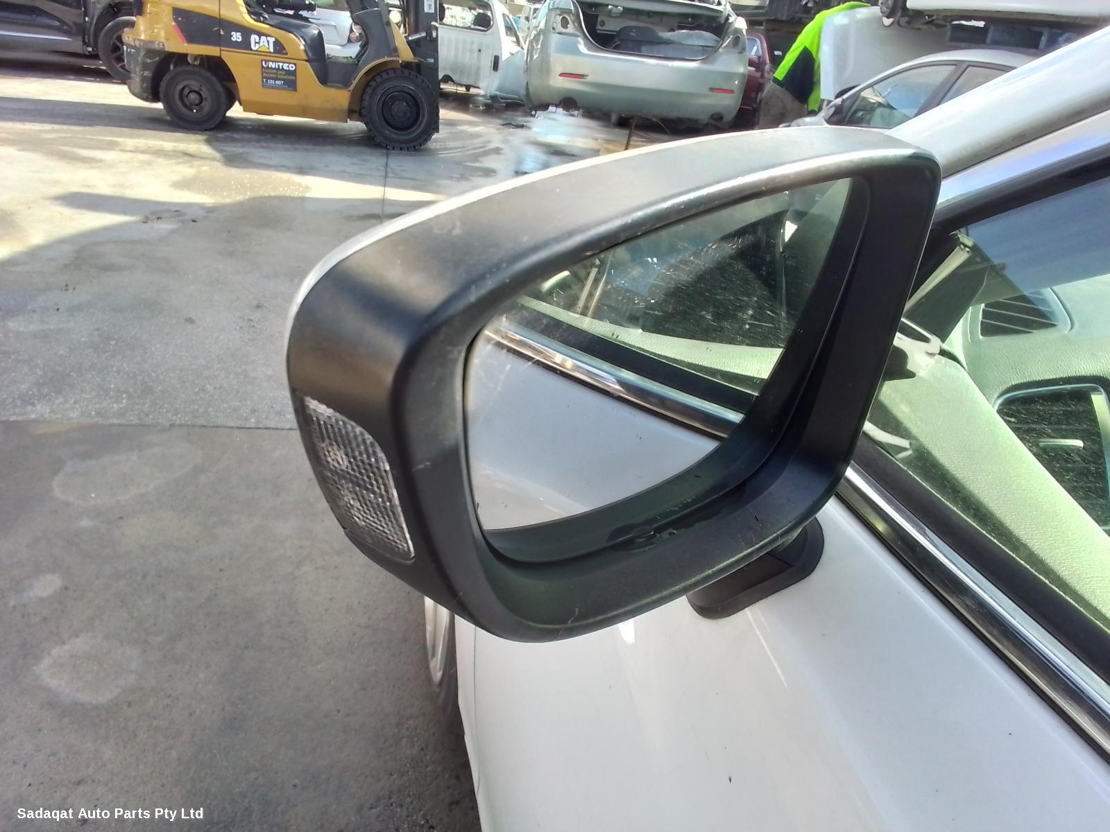 Mazda 6 Right Guard Liner