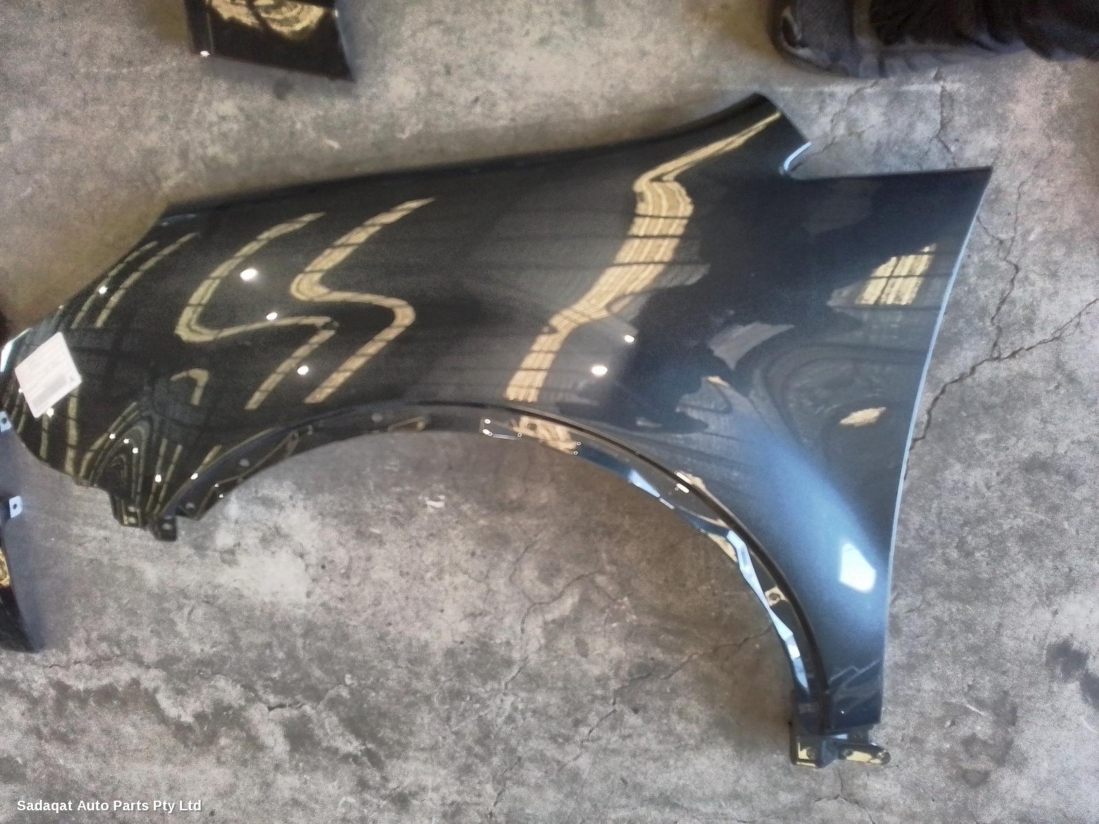 Subaru Tribeca Left Guard