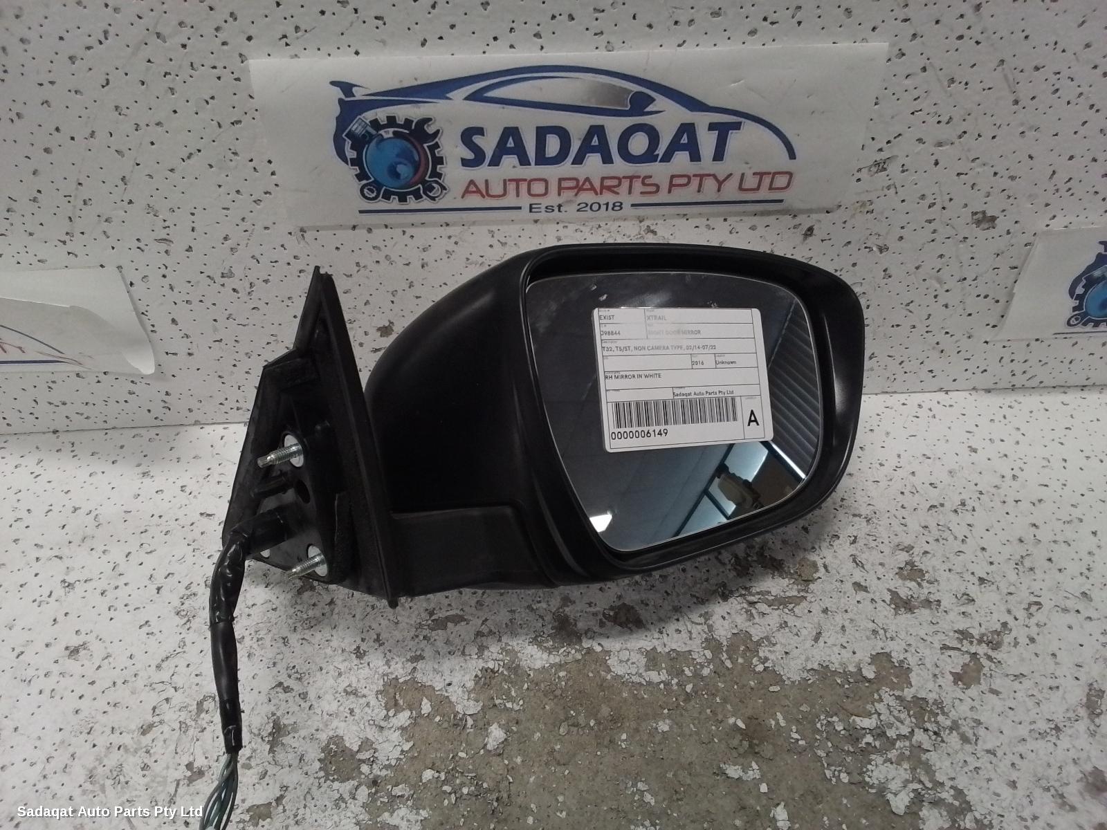 Nissan Xtrail Right Door Mirror