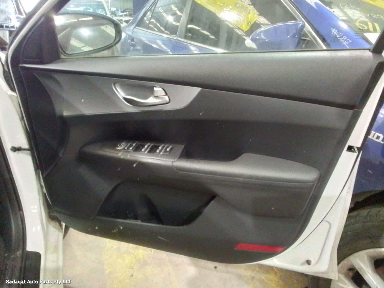 Kia Cerato Right Door Mirror