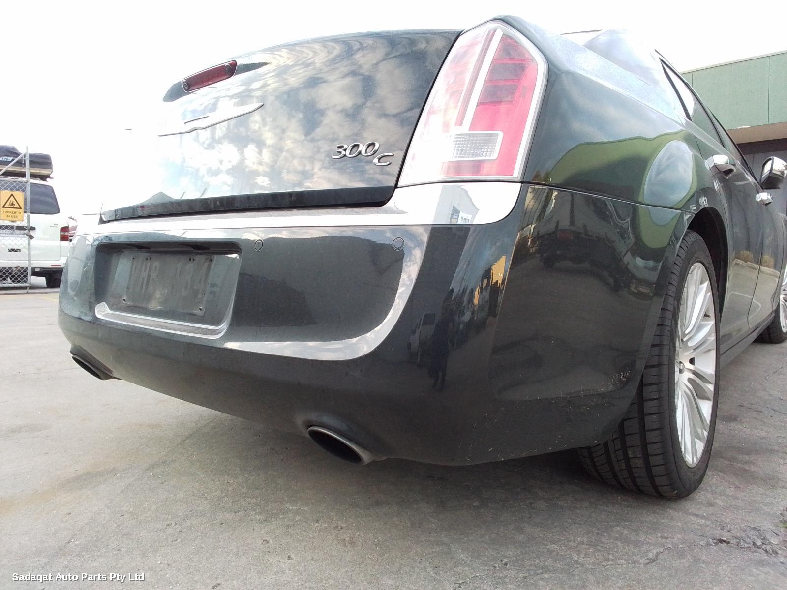 Chrysler 300c Left Guard Liner
