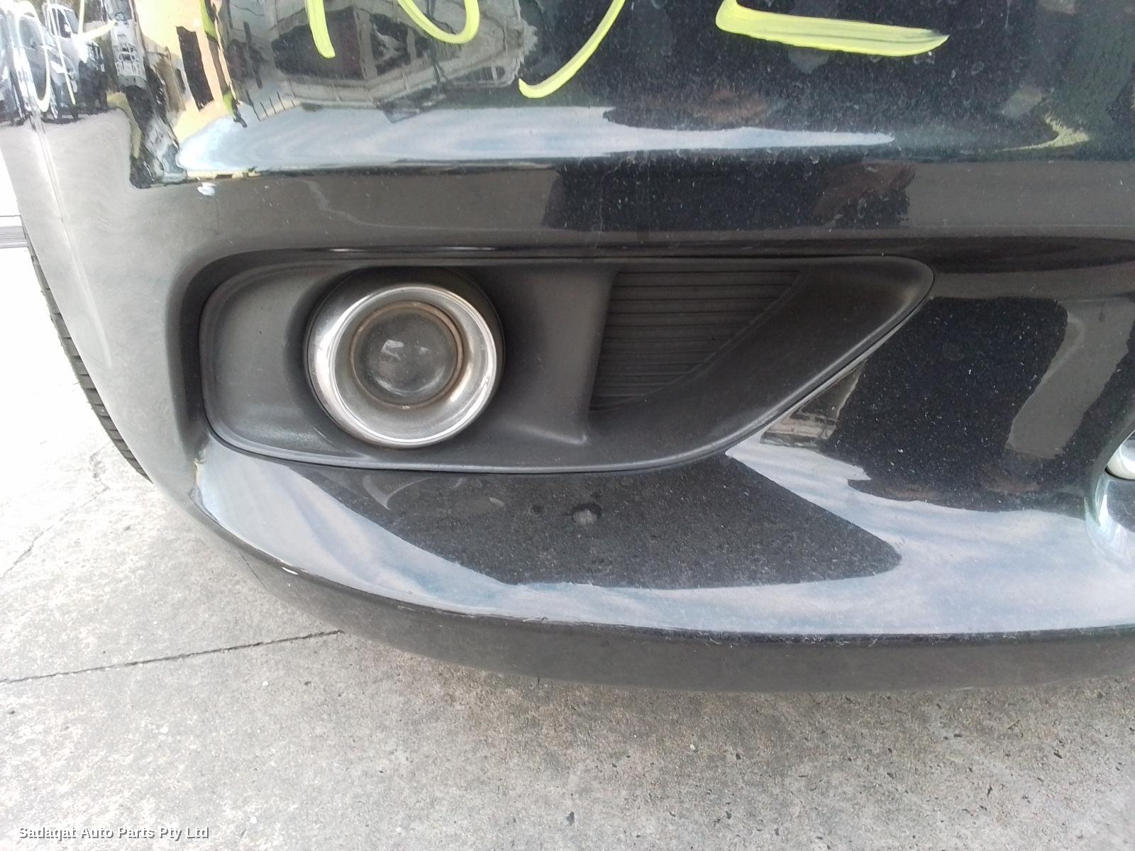 Chrysler 300c Left Guard Liner