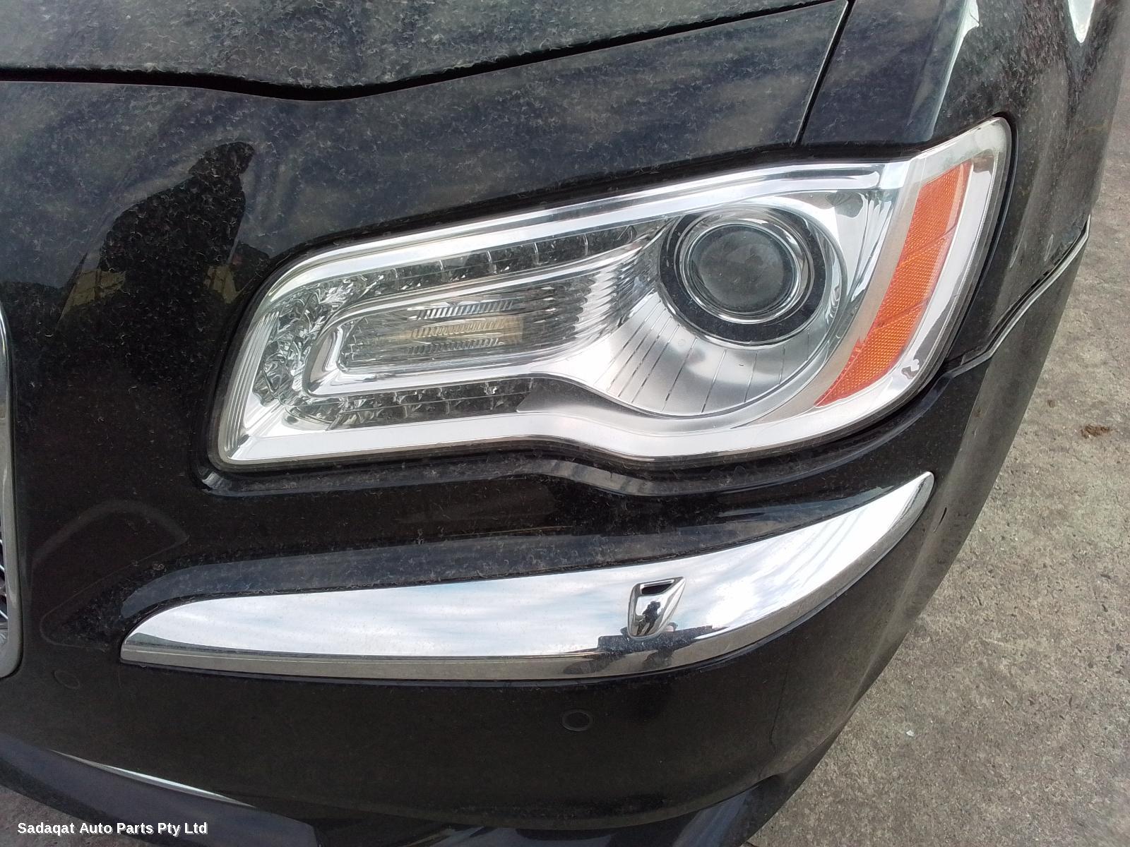 Chrysler 300c Left Guard Liner