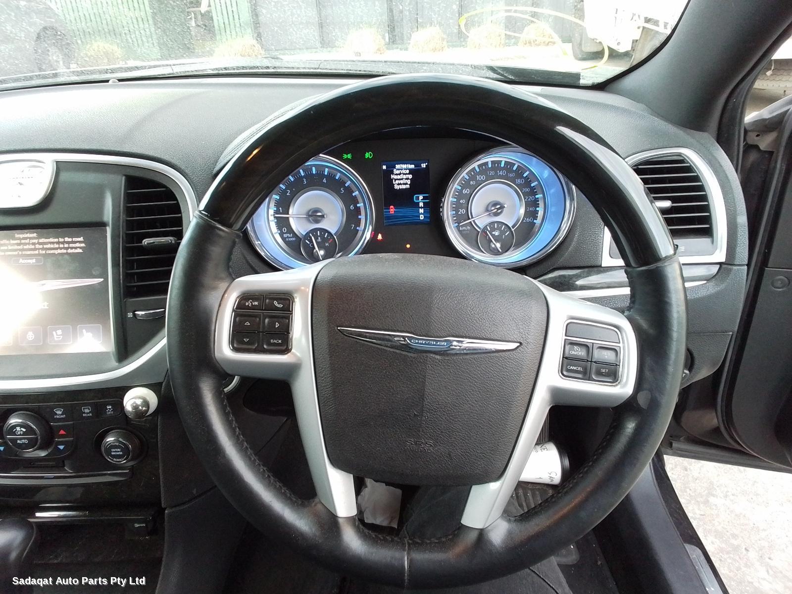 Chrysler 300c Left Guard Liner