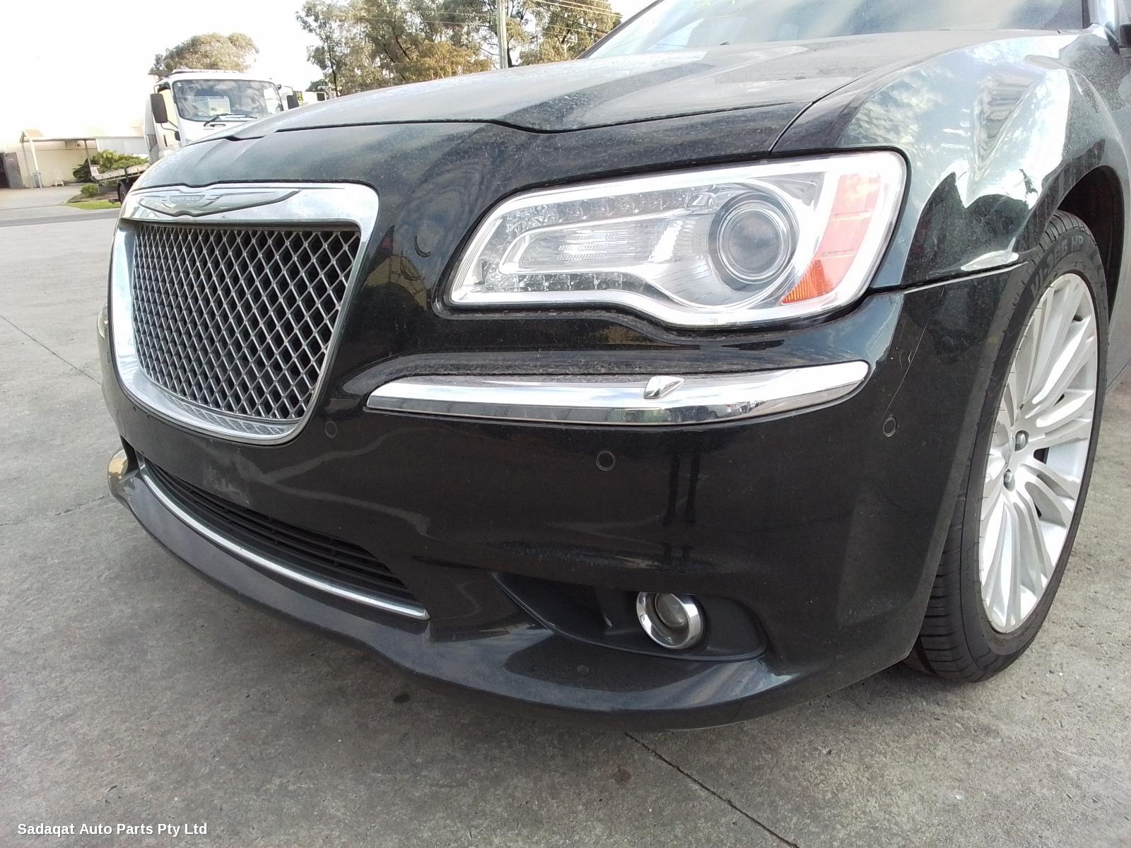 Chrysler 300c Left Guard Liner