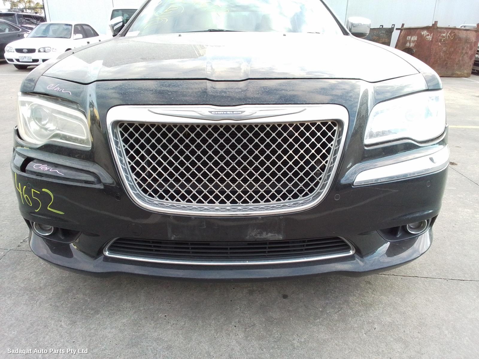 Chrysler 300c Left Guard Liner